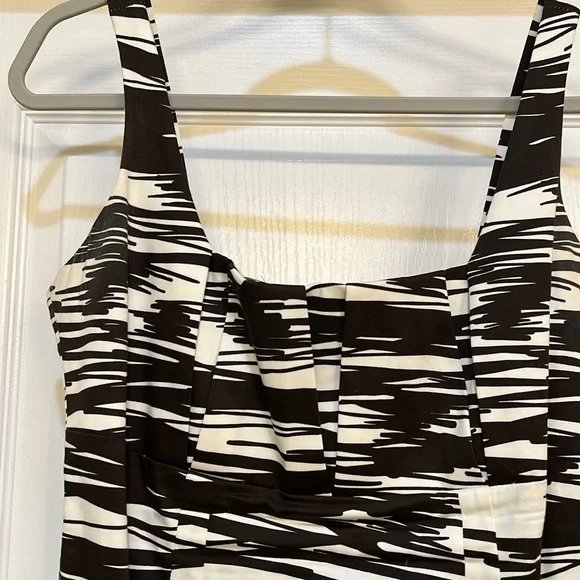 Calvin Klein bodycon dress - Picture 2 of 8